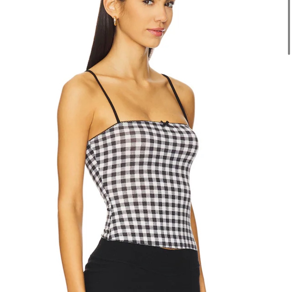 Revolve top - Picture 2 of 2